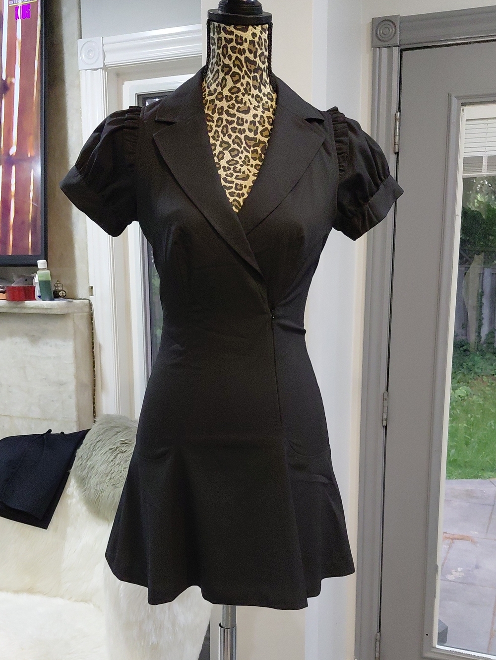 bebe Black Short Puff-Sleeve Fit & Flare Mini Dress